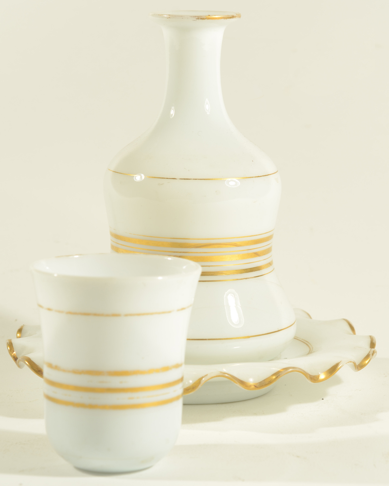 Opaline Drinking Set — The often lacking&nbsp;beaker to close of the carafe