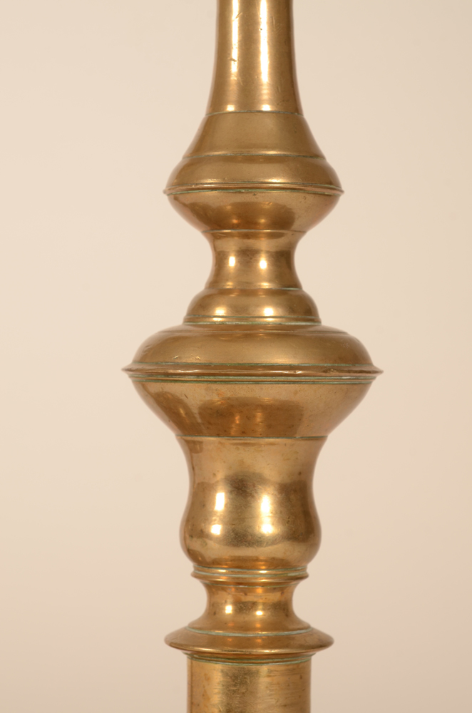 Pair of candlesticks — Detail of the balustre