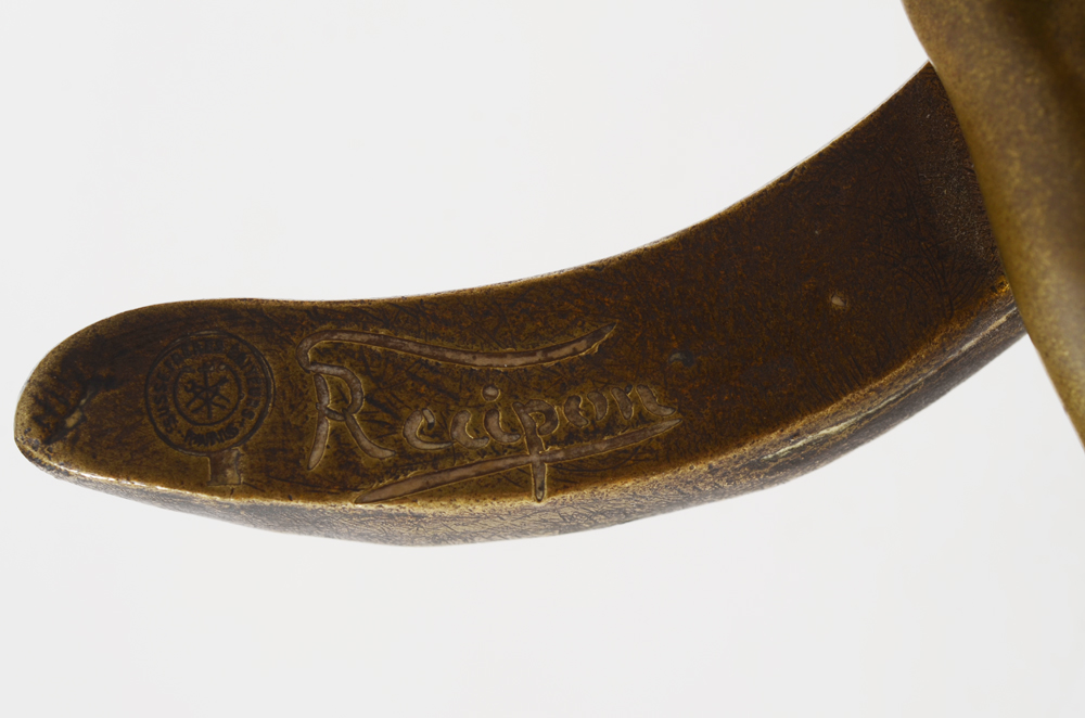 Georges Récipon, le porte bonheur — Signature of the artist and editors mark&nbsp;