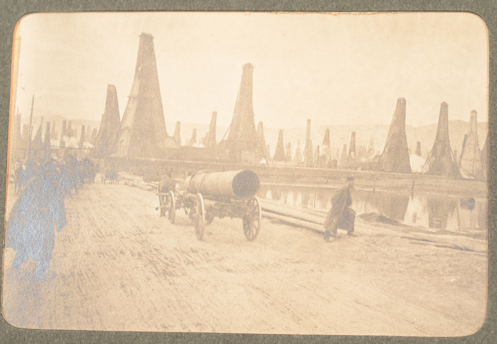 Alfred Schoep — Oil field at Baku (?),&nbsp;Azerbaidjan, around 1900