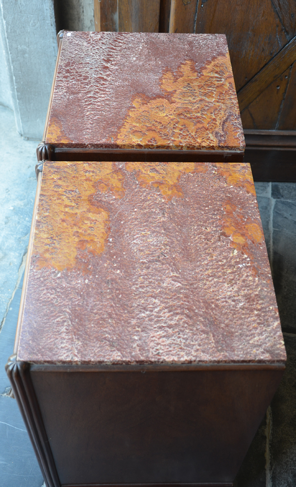 A pair of art deco cupboards 1920's — Detail of the onyx marble tops