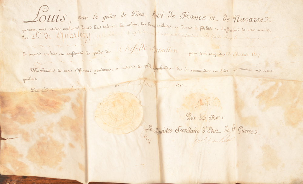 Louis XVIII — <p>Document de promotion du grade de sieur de Quartery, probablement avec autographe de Louis XVIII (ou une empreinte de sa signature?)&nbsp;et signé par son ministre de guerre Henri Clarke, duc de Feltre</p>