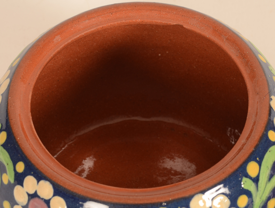 Saint-Ghislain — inside of the pot