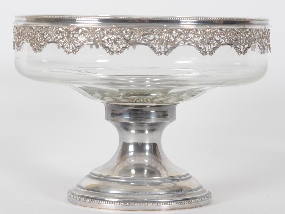 Classic silver and crystal coupe France — coupe en crystal et argent 1er titre, ca. 1910-1930