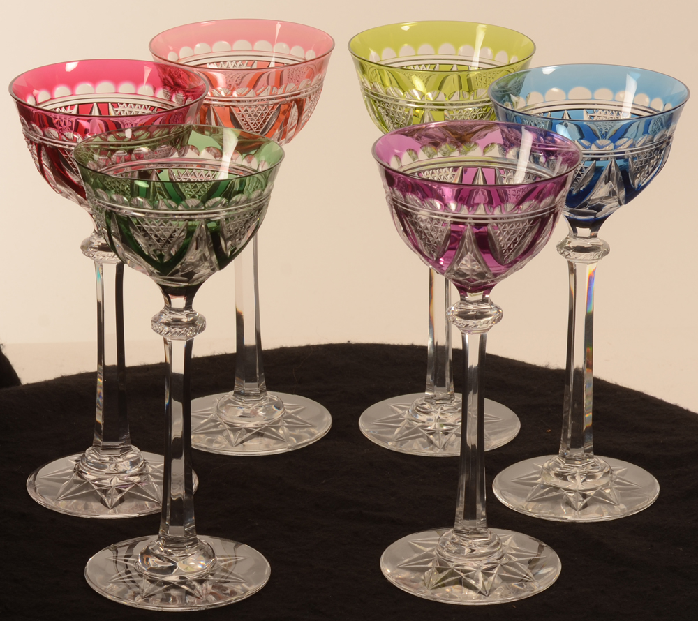 Set of 6 Saint Louis or Baccarat coloured roemer glasses — 6 couleurs différentes, en bon état