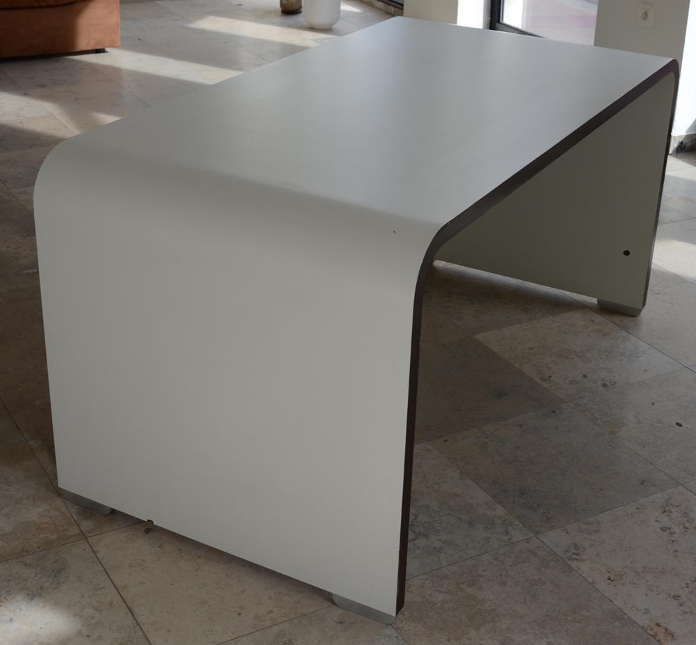 Bergwood 1970's desk — Large desk resting on 4 supports, enhancing its 'floating', light apearence