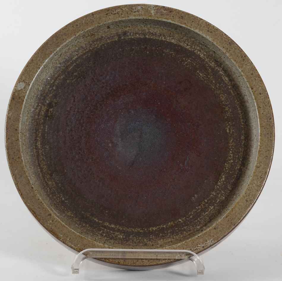 Per and Annelise Linnemann-Schmidt (Palshus) — Frontal view of the bowl