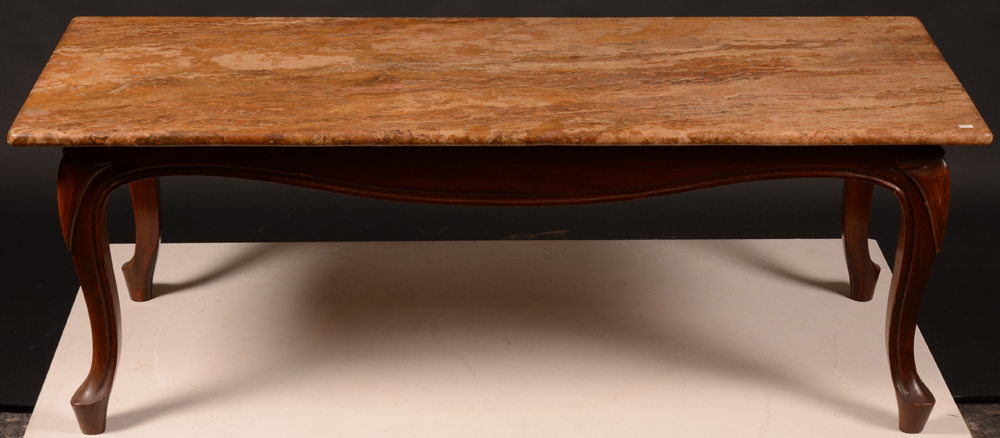 Travertine coffee table — Table in brown travertine: with wooden foot