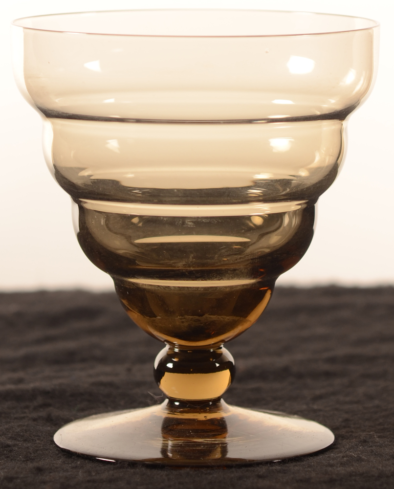 Daum Nancy 2 rings 101 — Daum Nancy, modele Daum 4 anneaux, verre de vin en cristal, hauteur 101 mm&nbsp;