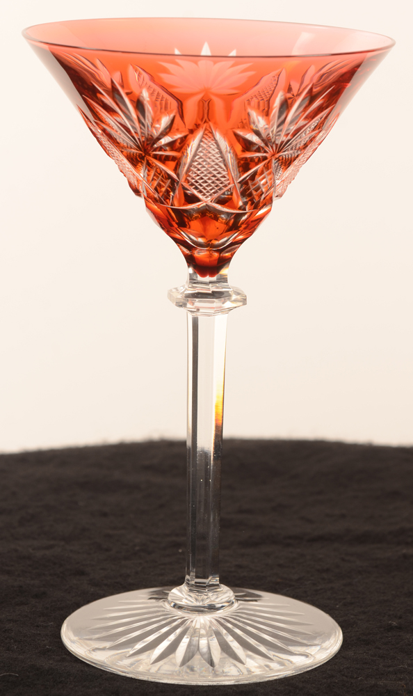 Val Saint-Lambert Eurydice coloured wine glass — <p>Verre à cocktail du modèle Euridyce</p>