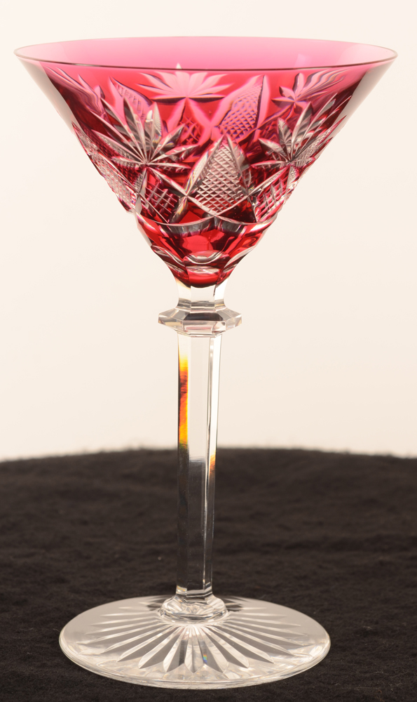 Val Saint-Lambert Euridyce cocktail glass — <p>Verre cocktail en crystal taillé, clair et rouge</p>