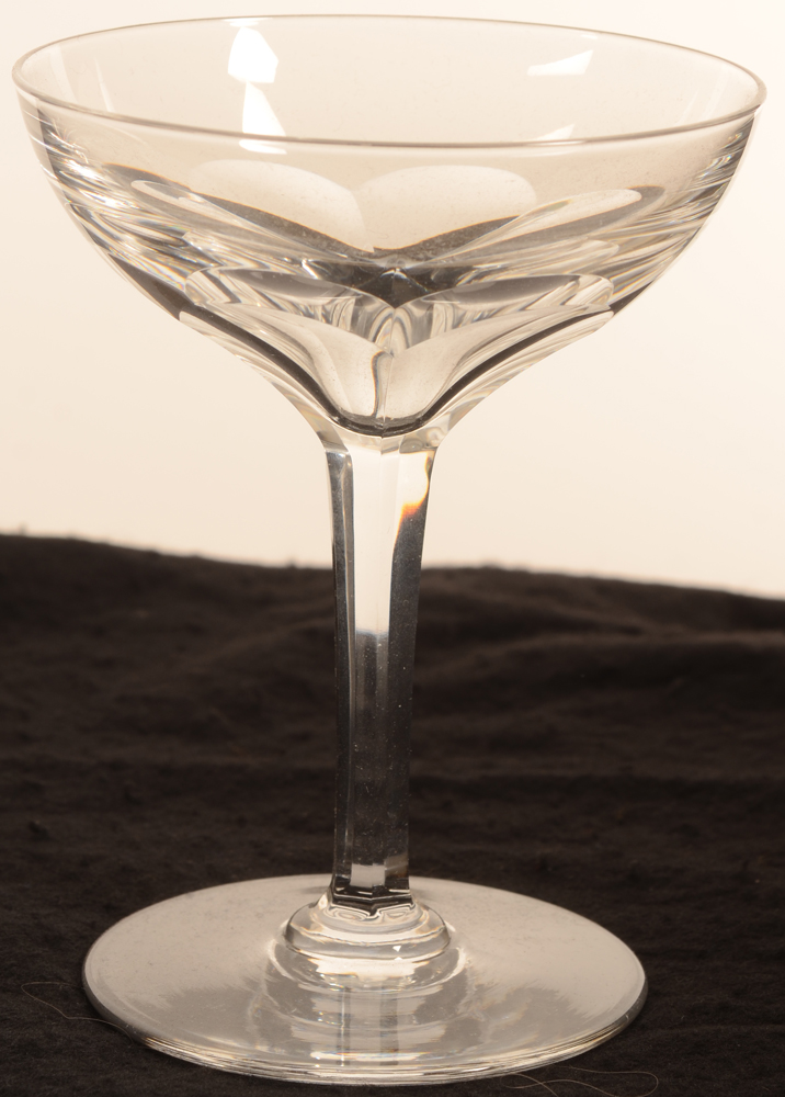 Val Saint-Lambert Nestor coupe — Cut crystal coupe for champagne or cocktail Nestor côtes plates