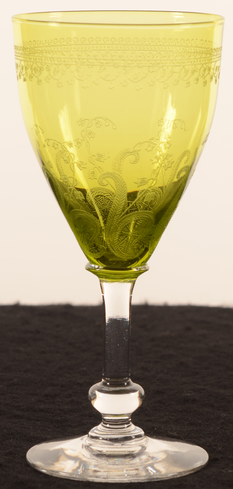 Val Saint-Lambert Leon Ledru Horta green 138 — Val St-Lambert, modele Leon Ledru Horta, verre en cristal vert et blanc, hauteur 138 mm