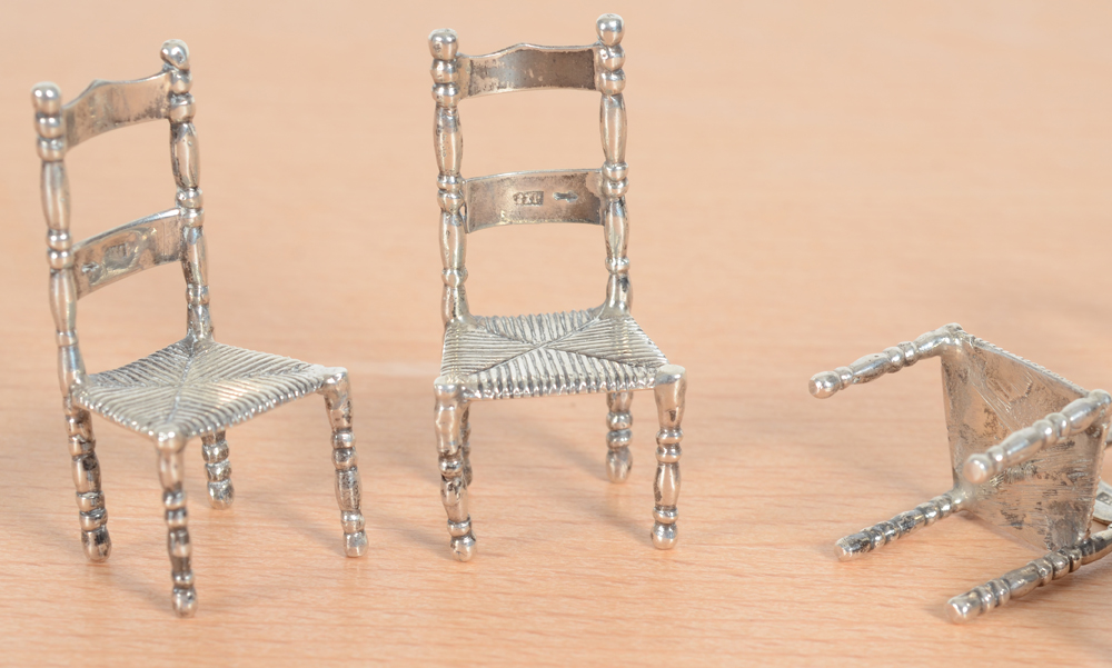 4 silver Dutch miniature chairs — Detail with the marks visible