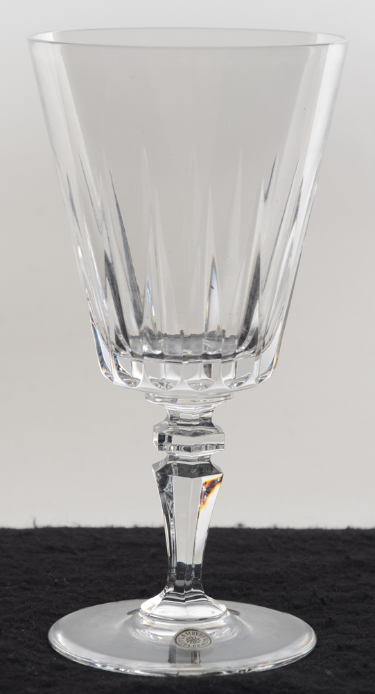 Val St-Lambert, model Faraday taille Balmoral, cut crystal wine glass — Verre à vin en cristal taillé