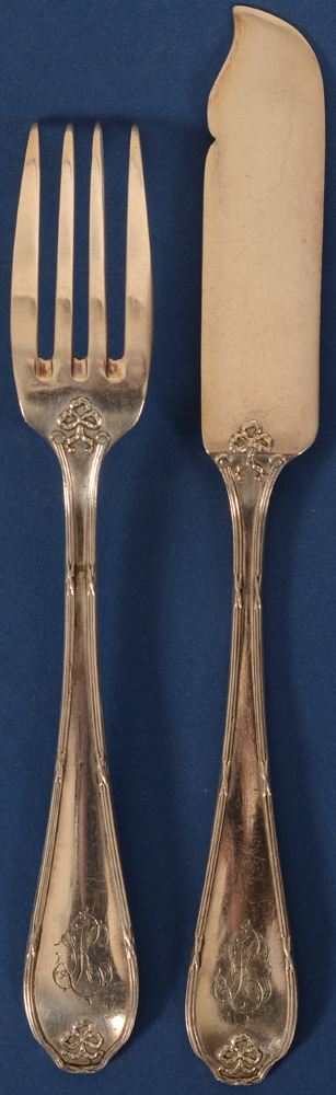 Otto Wiskemann — Back of the cutlery with engraved initials