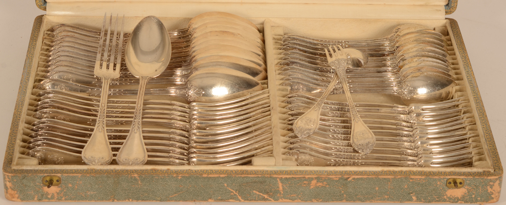 Wolfers Frères — the cutlery in the original box