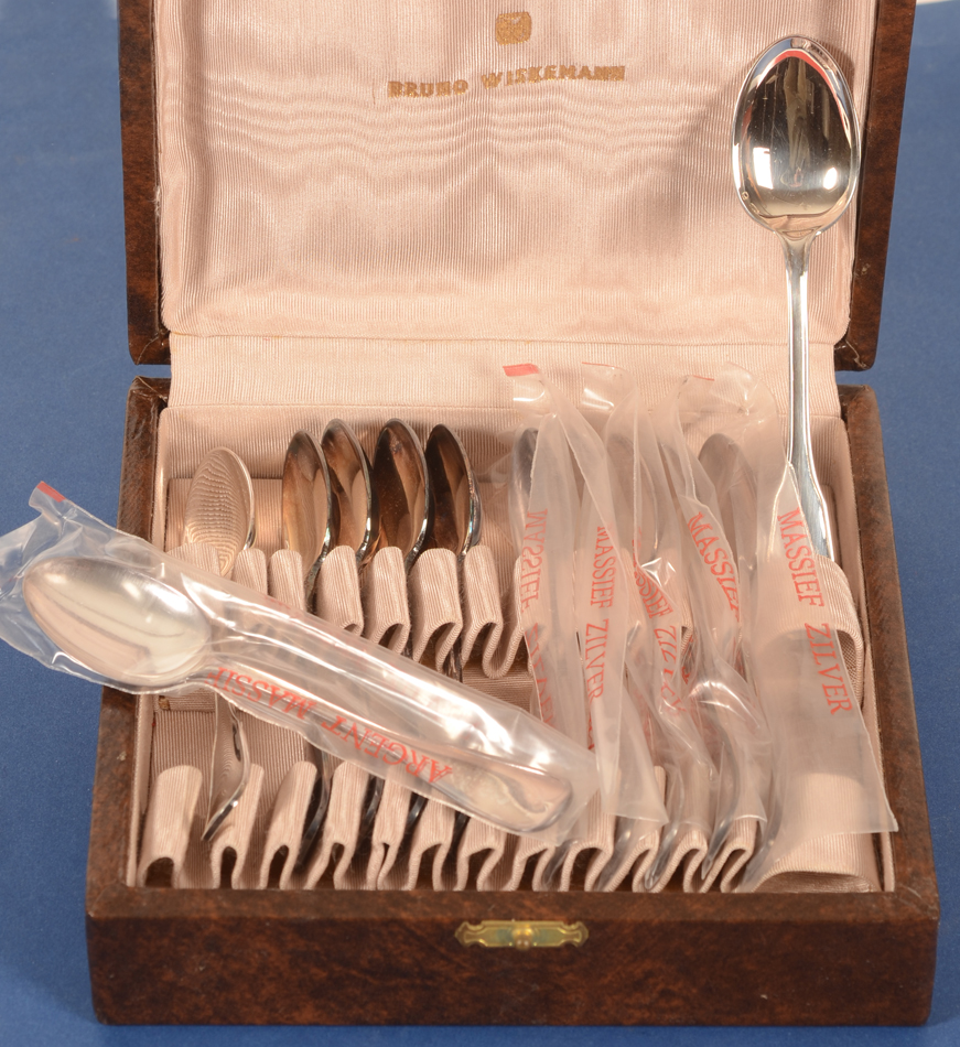 Wolfers Frères — the spoons in their original box