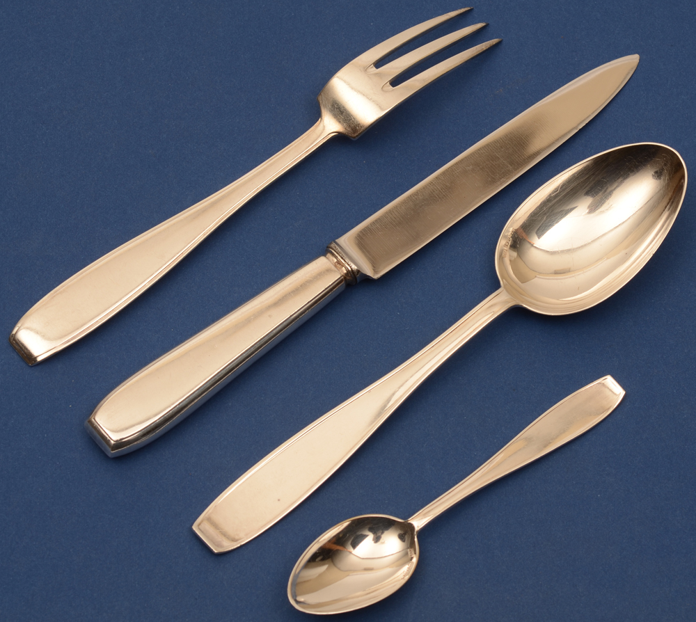 Wolfers Frères  — <p>Starter fork, knife and spoon and mokka spoon in silver</p>