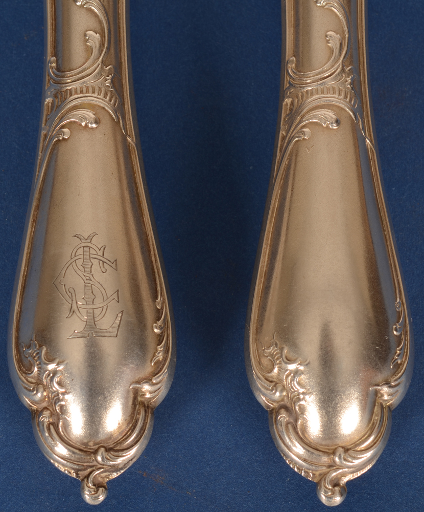 Wolfers Frères — Detail of the engraving and of the handles