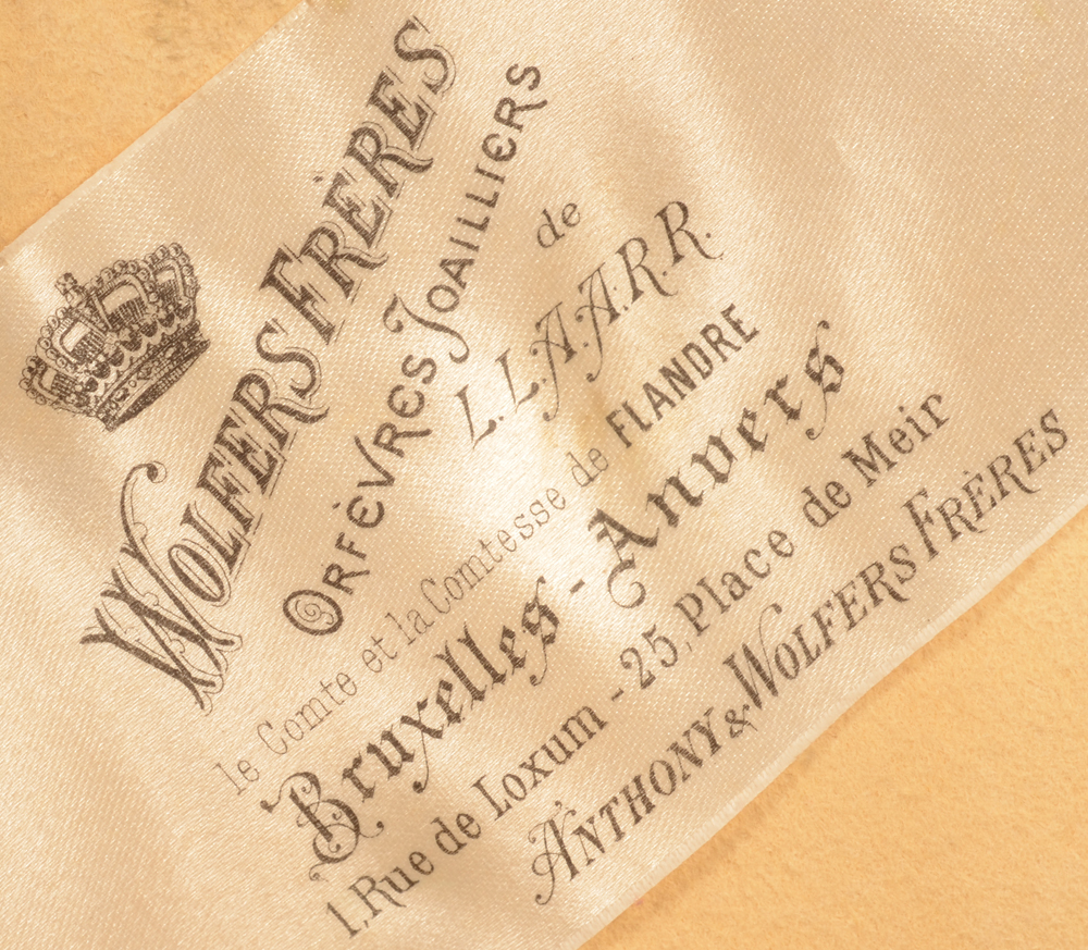 Wolfers Frères — The Wolfers label in the box