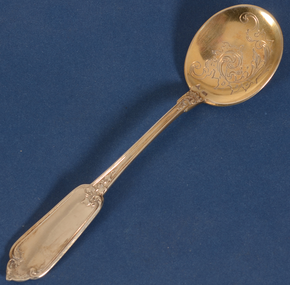 Wolfers Frères 110 L XV — Detail of one spoon