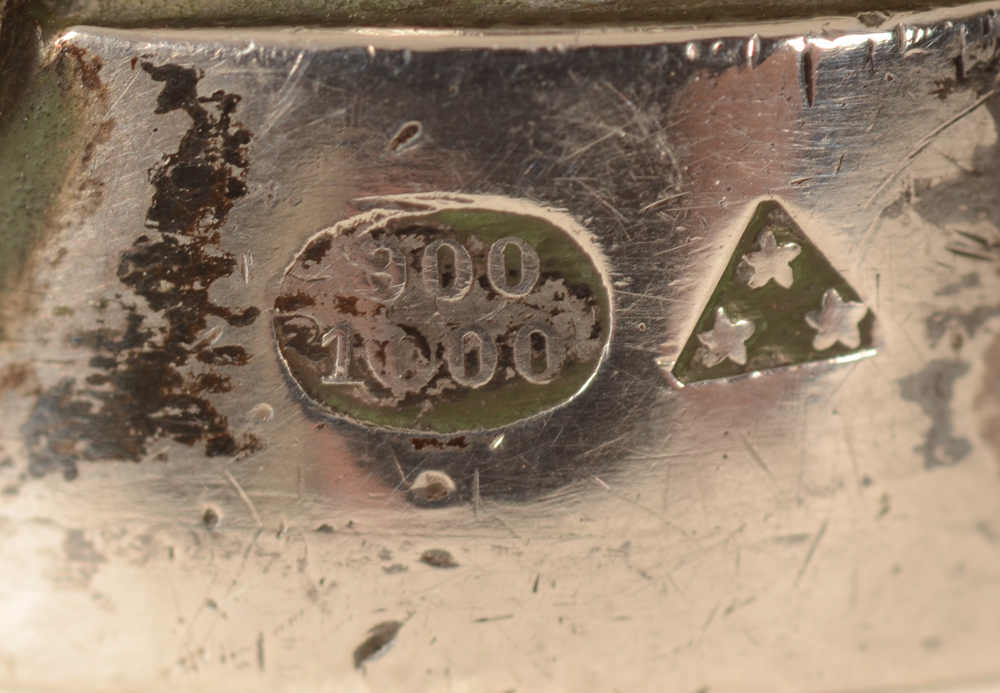 Wolfers Frères — Rare alloy mark and makers mark on the rim