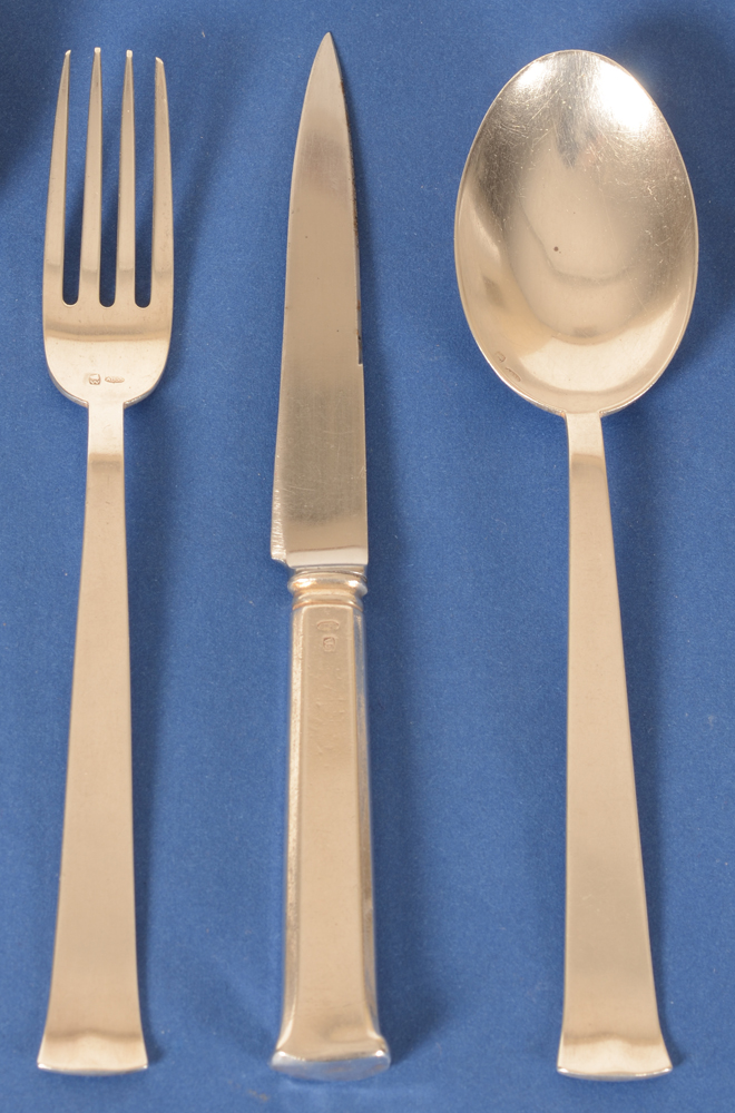 Marcel Wolfers — Detail of the hors d'oeuvres fork, knife and spoon in silver