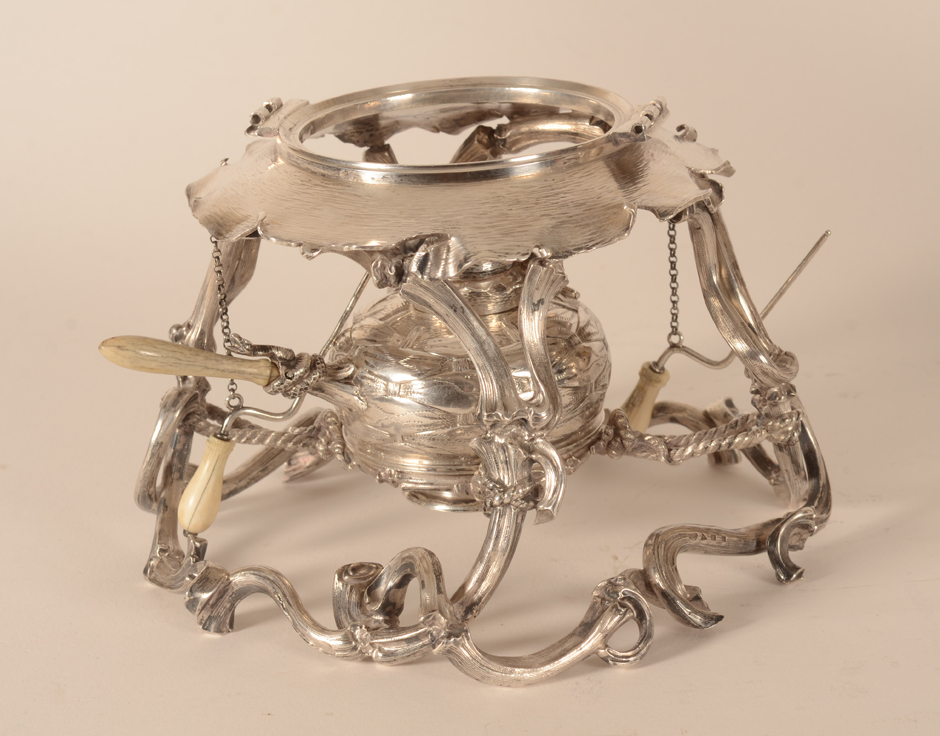Philippe Wolfers for Wolfers  — Detail of the cast and chased silver base