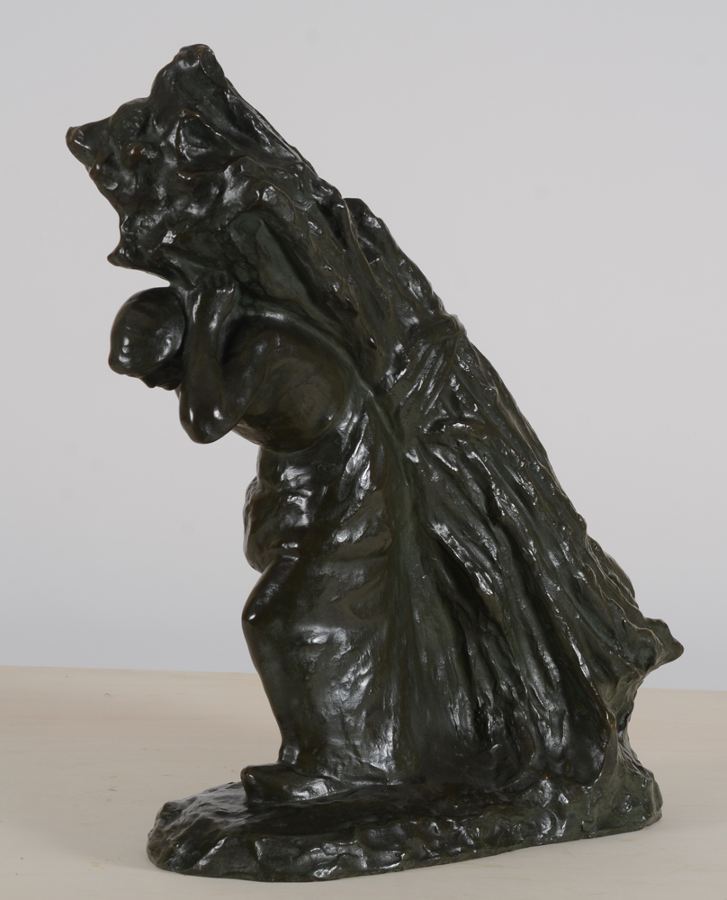 Joseph Witterwulghe, la fagoteuse, bronze sculpture — view of the other angle