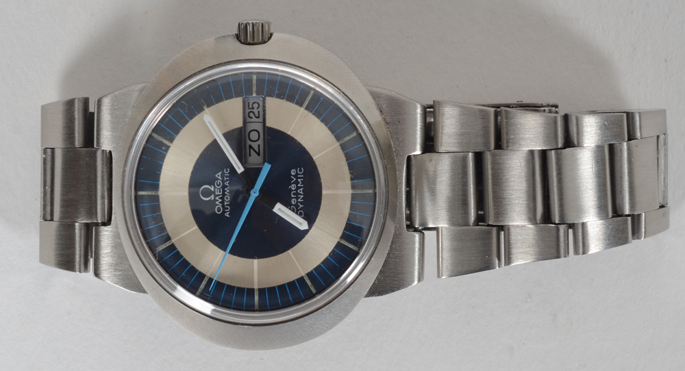 Omega Genève Dynamic automatic wristwatch — View with the bracelet