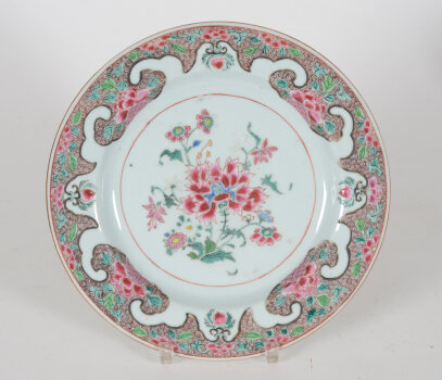 Chinese famille rose Plate Peony