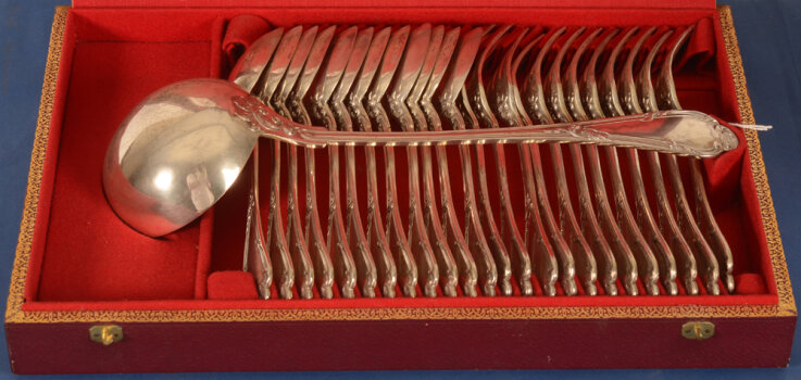 Delheid Frères 12 silver forks and 12 spoons model 22 L XV