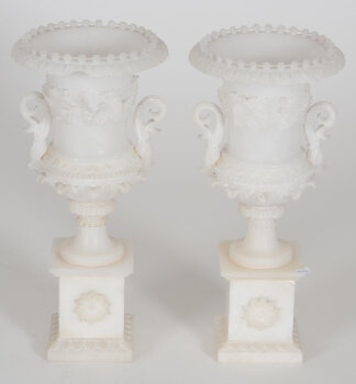 a pair of fine alabaster Medici-shaped vases, ca. 1870