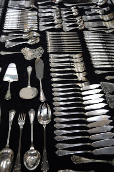 Delheid Frères a large silver L XV model 22 canteen for 12 persons