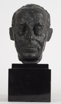 Henri Puvrez Portrait of the sculptor Oscar Jespers in bronze