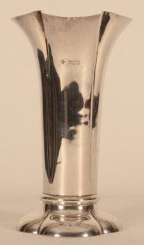 Horace Woodward & Co Ltd Sterling silver flower vase 1900