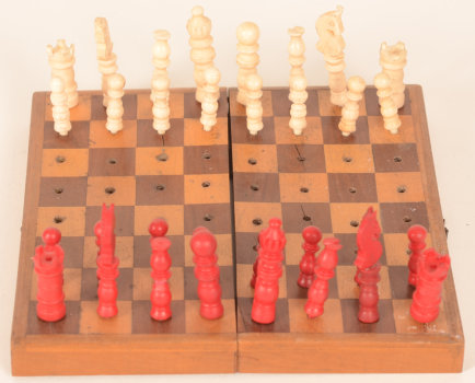 Travel chess set