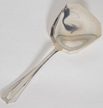 Delheid Frères (Brussels) a striking art deco serving ladle, model number 39, 1930's