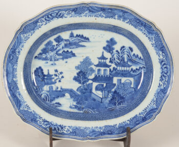 Chinese blue and white Willow pattern charger