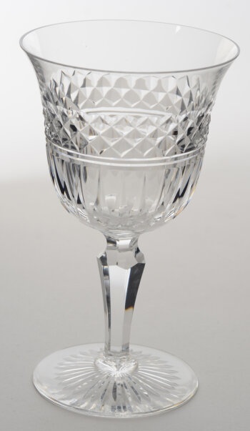 Val Saint-Lambert cut crystal wine glass model Calvados