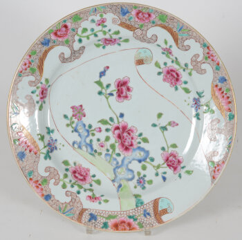 A Chinese porcelain Famille Rose dish with scroll decoration