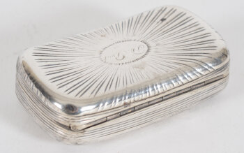 Bernardus Van Bosterhaudt a good quality silver snuff box