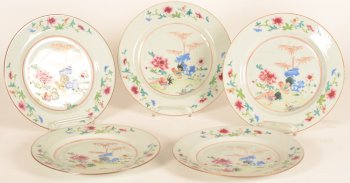 A set of six Chinese porcelain famille rose plates