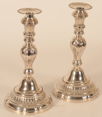 De Keghel-Roos pair of silver candlesticks