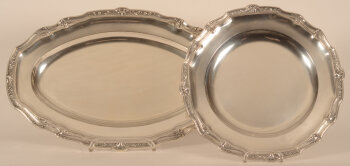 Delheid Frères a silver oval and round serving dishes