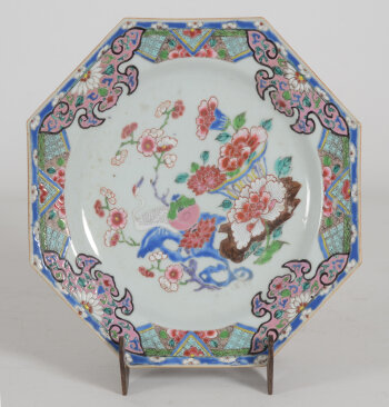 Octagonal famille rose Chinese export plate with white heron