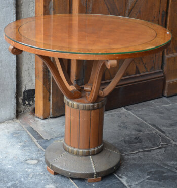 De Coene (Kortrijk), a circular art deco side table, 1920's