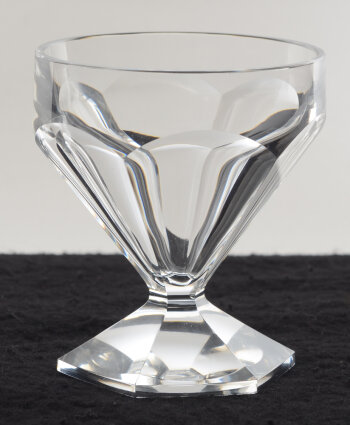 Val St-Lambert Nungesser (sans jambe) cut crystal wine glass