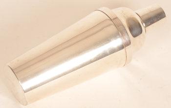 Wolfers Frères silver art deco shaker